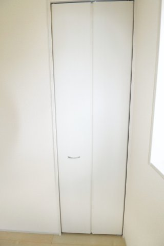 郡山市大槻町字前畑　　　2号棟　　　小山田小学校、大槻中学区　の洋室|※同社施工例