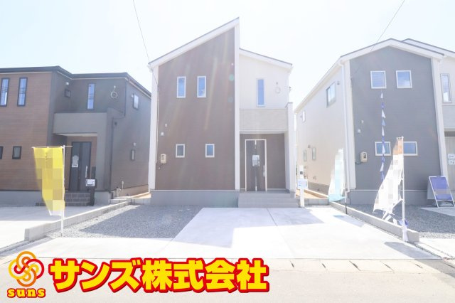 郡山市大槻町字前畑　　　2号棟　　　小山田小学校、大槻中学区　の外観|北東側から見た駐車場を含む外観♪