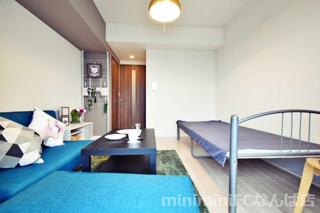 メゾンキコー難波南の寝室