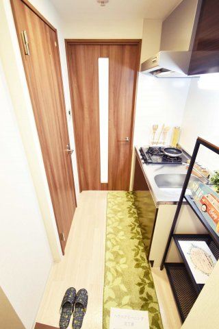 メゾンキコー難波南の玄関