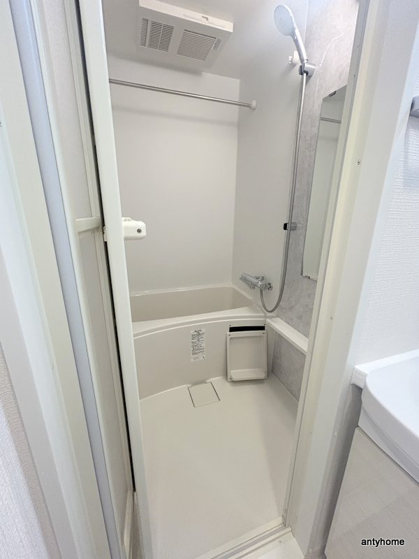 Cion Osaka East Gate　仲介手数料無料の浴室