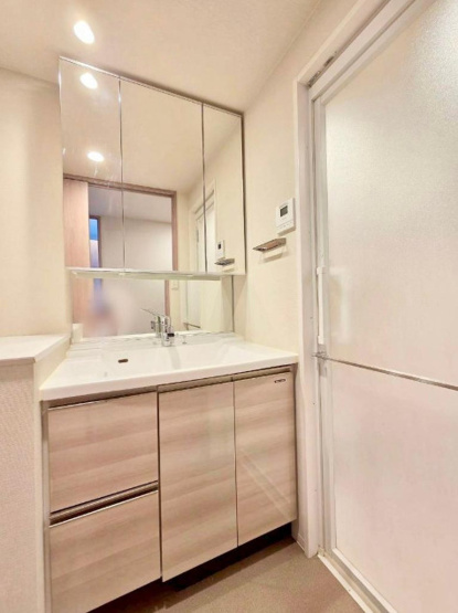 【独立洗面台】 | エスリード八尾駅前ザ・フロント