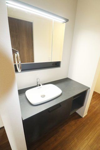 郡山市大槻町字前畑　　　３号棟　　　小山田小学校、大槻中学区　の洗面所|※同社施工例