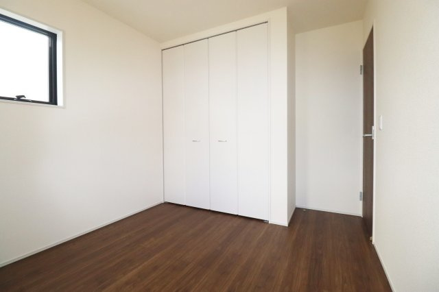 郡山市大槻町字前畑　　　３号棟　　　小山田小学校、大槻中学区　の洋室|※同社施工例