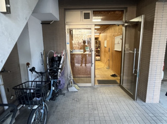 【ロビー】 | 緑ヶ丘事務所