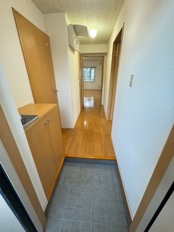 コペン南城A棟の玄関