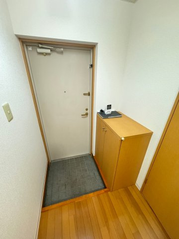 コペン南城A棟の玄関