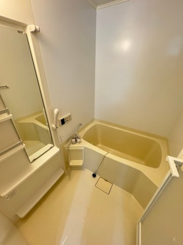 コペン南城A棟の浴室