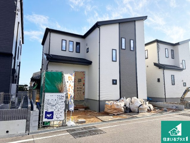 明石市大久保町高丘　新築一戸建ての外観|周辺は落ち着いた街並みの住宅地！子育てがしやすい住環境です！まだ未完成ですが、現地でしかわからない事もございます。是非一度ご覧ください。