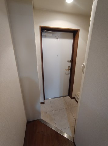 クレアール神戸の玄関