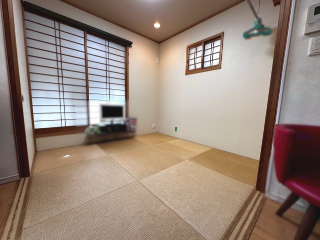 【和室】 | 西院西貝川町　中古戸建 | リビング横に4.5帖のタタミコーナーがあります♪