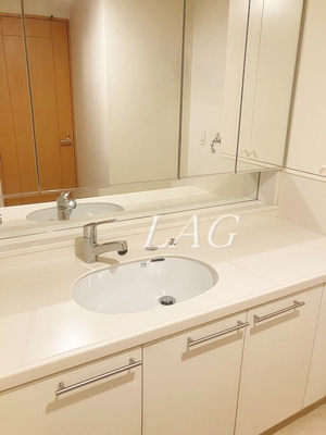 【洗面所】 | ベイサイドステージ東京 | 洗面台です。