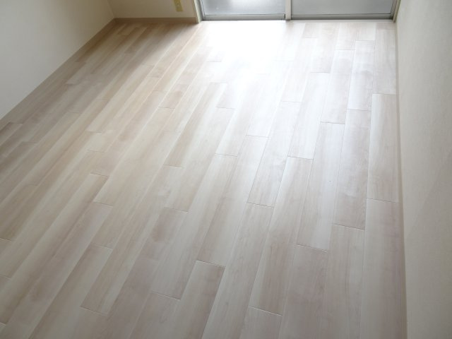 フォーブル平成の洋室
