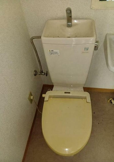 鈴木ビルのトイレ