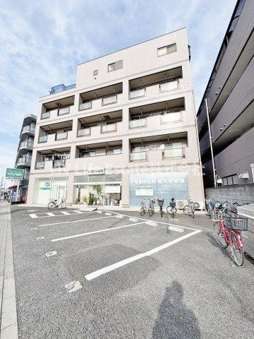 ウメジュネス