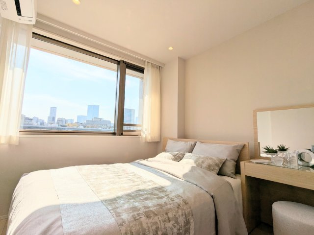 クレッセント東京ヴュータワーの寝室|～WIC付きの主寝室写真～