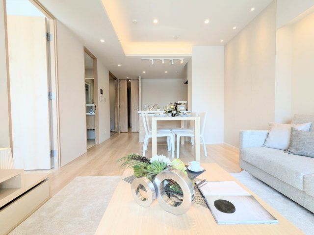 クレッセント東京ヴュータワーの外観