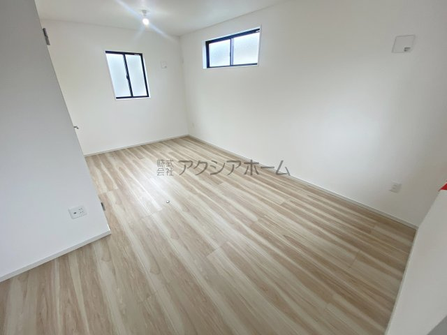 所沢市中新井3丁目・全2棟　新築一戸建　2号棟の子供部屋|2F洋室6.0帖+4.5帖