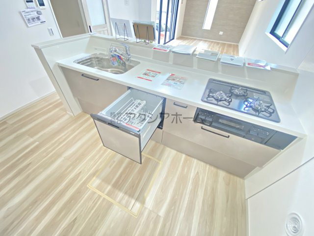 所沢市中新井3丁目・全2棟　新築一戸建　2号棟のキッチン|食器洗浄乾燥機