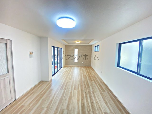 所沢市中新井3丁目・全2棟　新築一戸建　2号棟の居間・リビング