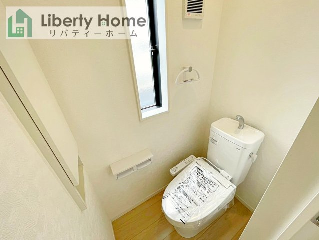 境町第5　新築戸建　2号棟のトイレ