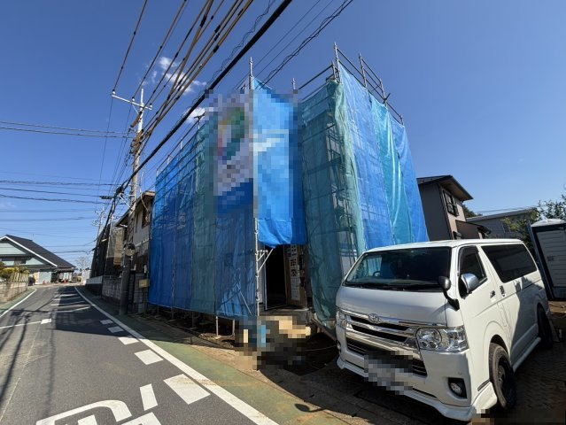 並木町　新築戸建ての前面道路含む現地写真