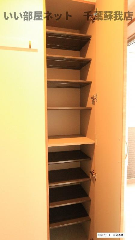 REGALEST 千葉駅の収納|シューズボックス
