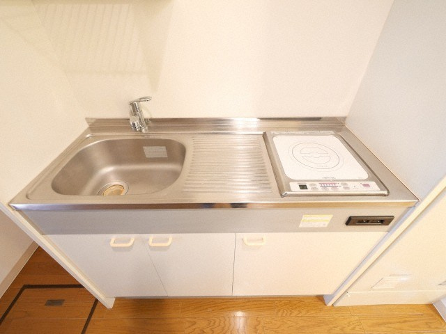 ブリリアントコート心斎橋イーストのキッチン