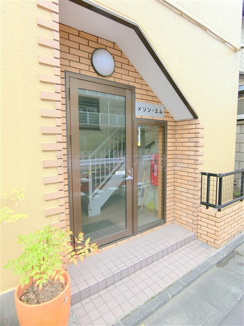メゾン・エムのエントランス|エントランス
