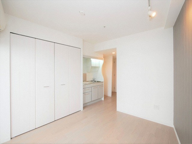 大阪市浪速区元町１丁目の賃貸マンションの居間・リビング