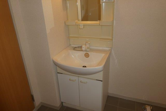 グランシード三宅の独立洗面台|シャンプードレッサー