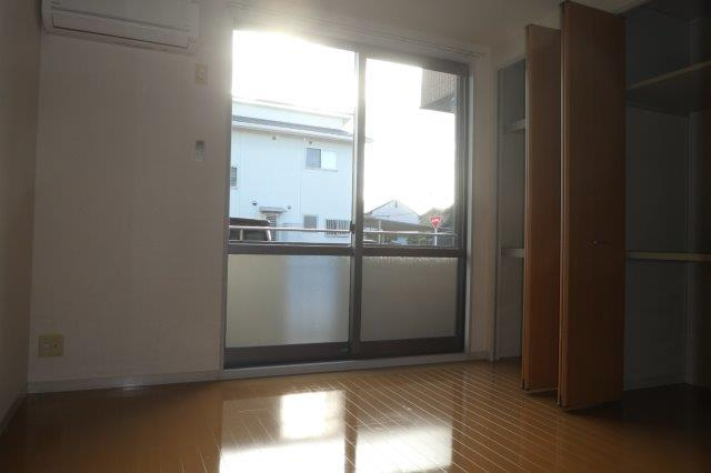 グランシード三宅の居間・リビング|洋室