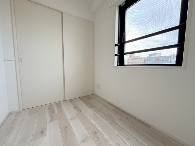 エル・セレーノ新大阪北の洋室