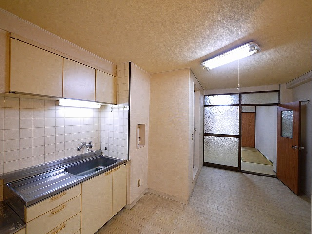 東海マンションのキッチン