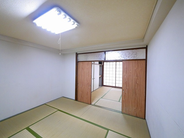 東海マンションの和室