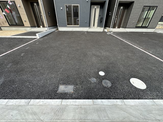 神戸市西区王塚台7丁目新築戸建７号棟の駐車場