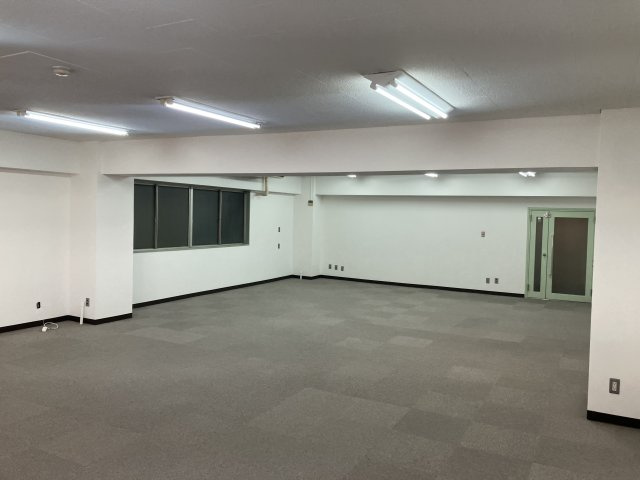 興亜第二ビル　2Fの駐車場