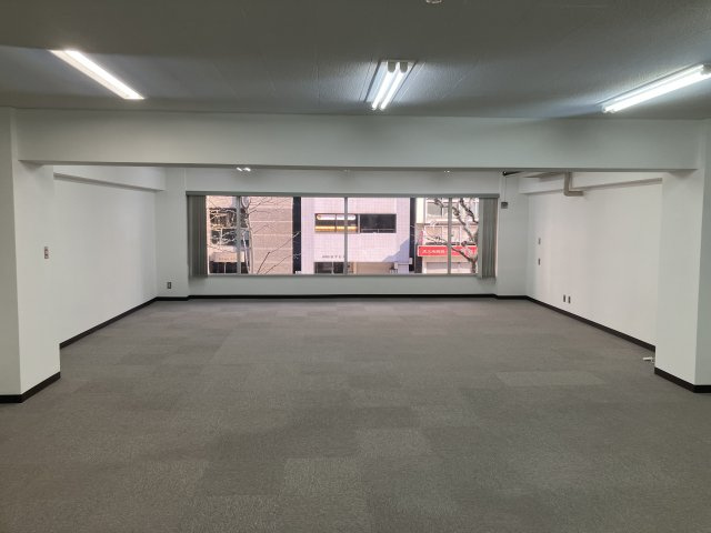 興亜第二ビル　2Fの内装