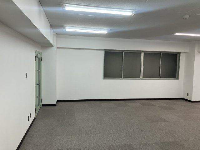 興亜第二ビル　2Fの居間・リビング