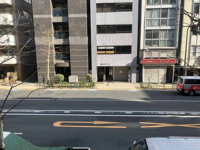 興亜第二ビル　2Fの駐車場