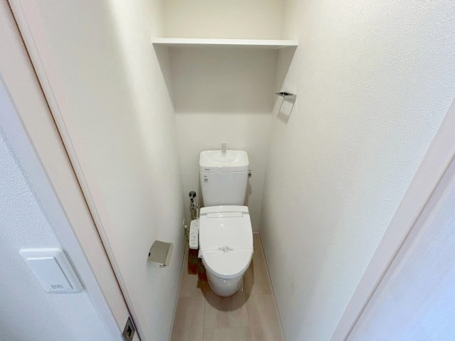 プレサンスNEO上新庄PRIMECRUISのトイレ