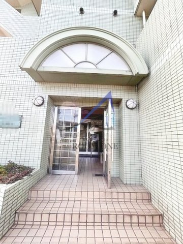 リバティヒルズ八幡山のエントランス|エントランスです。