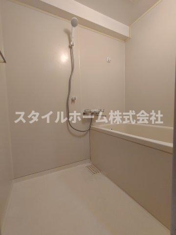 ウイングコートエトワール萩山の浴室