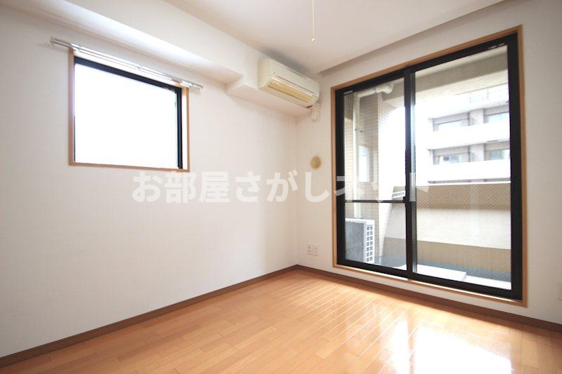 メインステージ赤坂Ⅱ【おとり物件なし】#学生・社会人にオススメ！初期費用分割払いOK！の居間・リビング