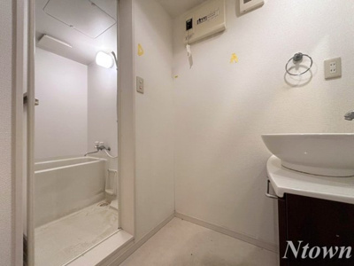 【洗面所】 | プリメーラ中村公園 | 広い洗面スペース