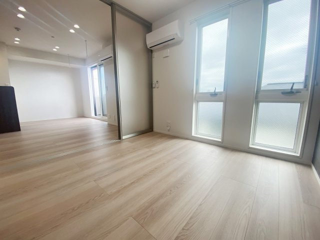 ユートリーⅢの洋室|別号室の参考写真です。