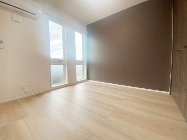 ユートリーⅢの洋室|別号室の参考写真です。