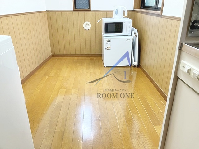 アーバンプレイス高田馬場駅前Bの居間・リビング|洋室のお部屋です。