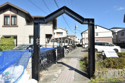 【エントランス】 | エスト・ステーブル