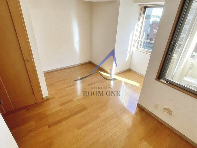 オペラヒルズ初台の居間・リビング|洋室のお部屋です。